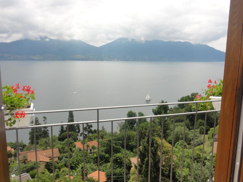 Casale Fe-Wo - Appartamenti Con Vista Lago Канеро Ривиера Стая снимка