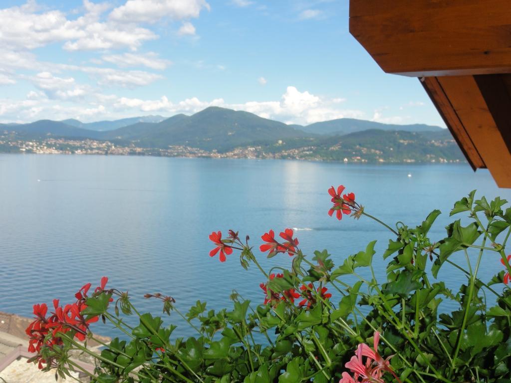 Casale Fe-Wo - Appartamenti Con Vista Lago Канеро Ривиера Стая снимка