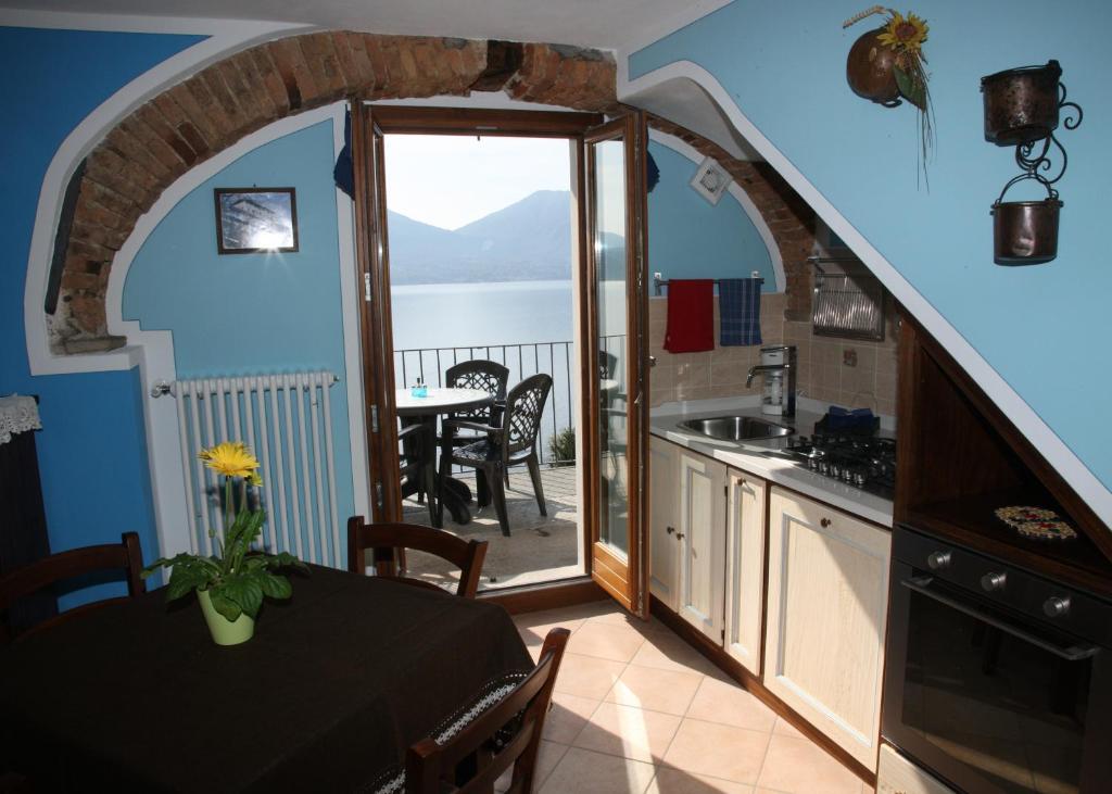 Casale Fe-Wo - Appartamenti Con Vista Lago Канеро Ривиера Стая снимка