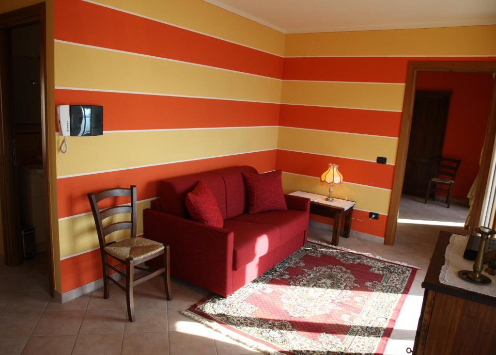 Casale Fe-Wo - Appartamenti Con Vista Lago Канеро Ривиера Стая снимка