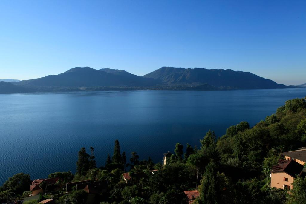 Casale Fe-Wo - Appartamenti Con Vista Lago Канеро Ривиера Стая снимка