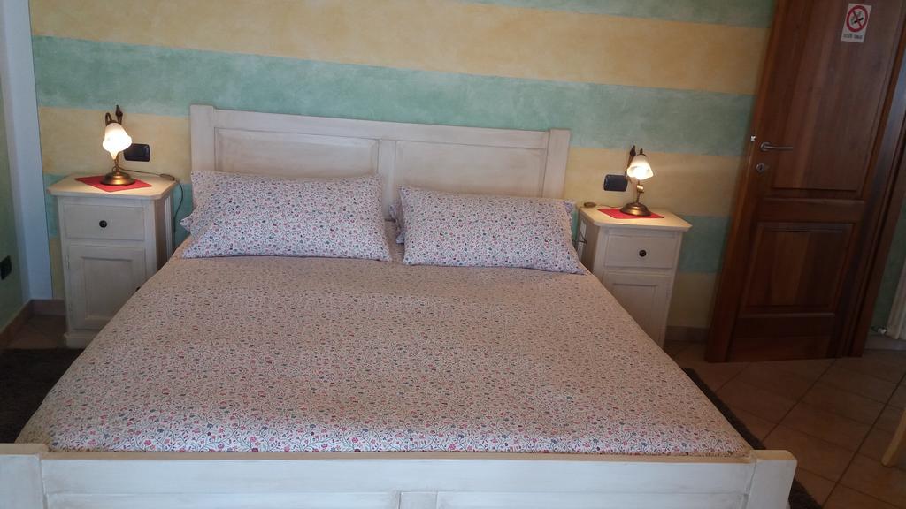 Casale Fe-Wo - Appartamenti Con Vista Lago Канеро Ривиера Екстериор снимка