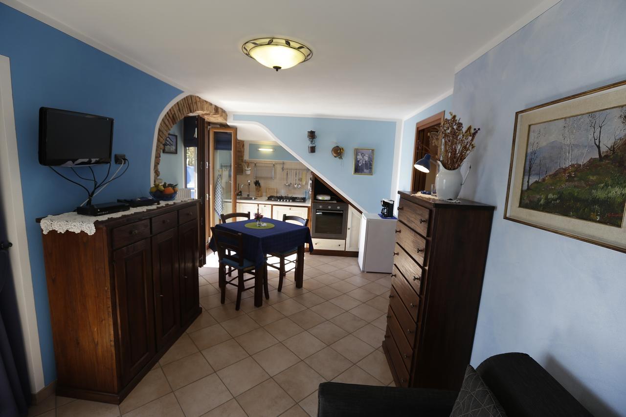Casale Fe-Wo - Appartamenti Con Vista Lago Канеро Ривиера Екстериор снимка