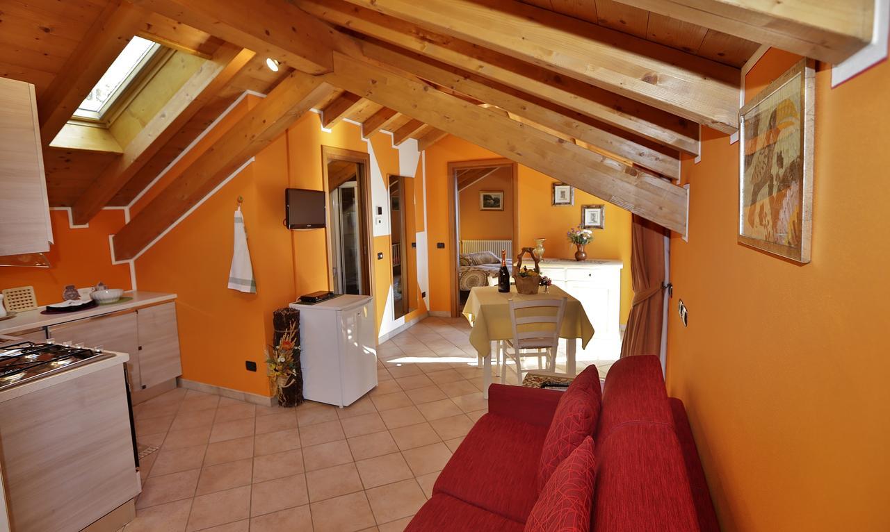 Casale Fe-Wo - Appartamenti Con Vista Lago Канеро Ривиера Екстериор снимка